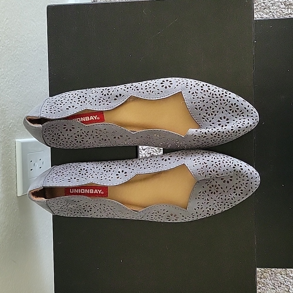 Size 6.5 gray Unionbay Minny flats
